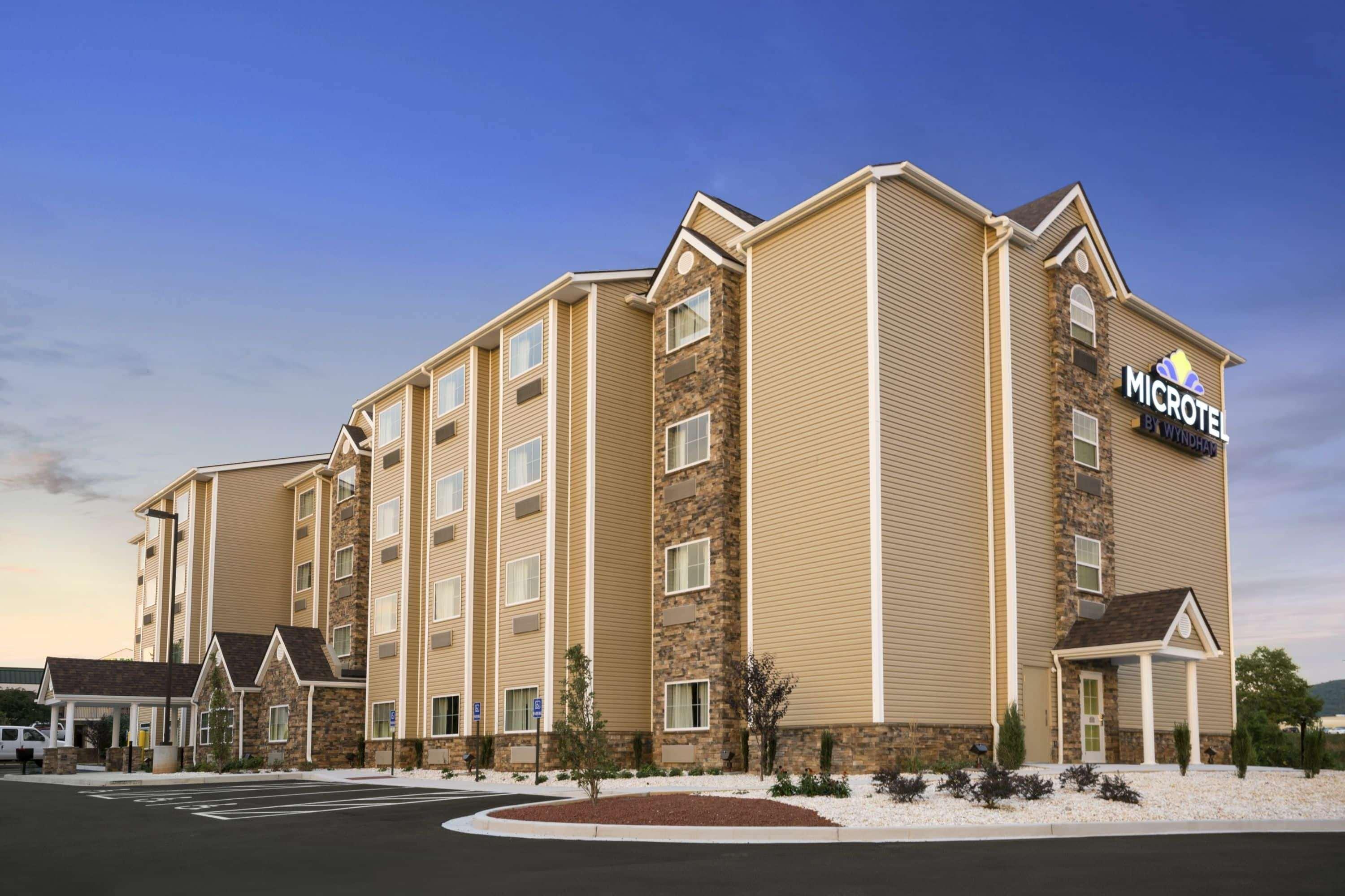 Microtel Inn & Suites By Wyndham Lynchburg Exterior foto